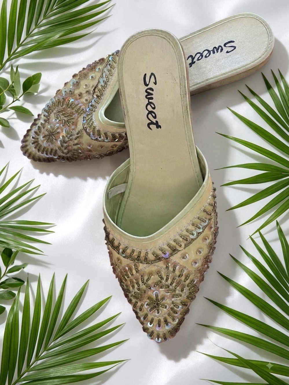 Sweet lime green Vintage Beaded pointy toe Slip-On Mules ladies SZ:7 Never Worn